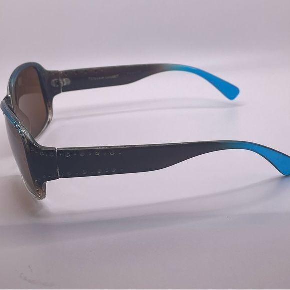Foster Grant Polarized Brown to Blue Ombré with Rhinestones accents - Picture 6 of 11
